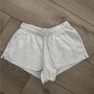 Dynamite Women's Cream Athletic Shorts